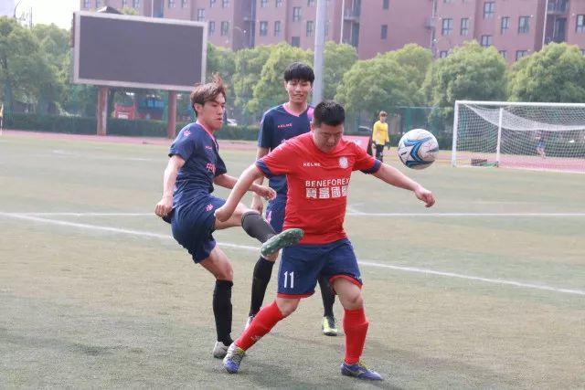 意天空：那不勒斯有意尤文后卫达尼洛